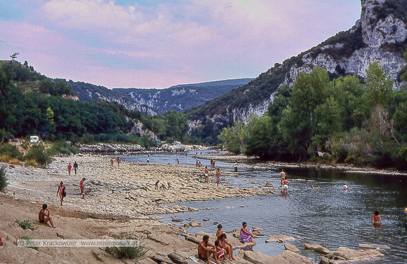 Der Fluss Ardèche im Süden von Frankreich