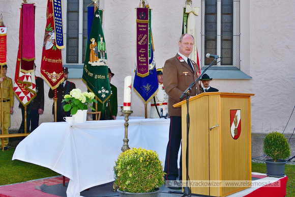 Löschzugskommandant HBM Franz Breitenthaler bei seiner Begrüßung der Gäste.