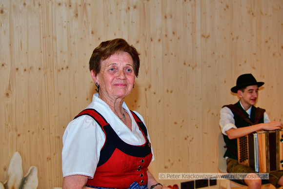 Hilda Hurer, Leiterin der Kindertanzgruppe des Heimatvereins Edelweiß