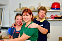Von links Manuela, Marlene und Lukas - die drei in der Bäckerei.