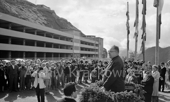 1963: Eröffnung Parkhaus Freiwandeck. Der Salzburger Landeshauptmann DDr. Hans Lechner bei seiner Ansprache.