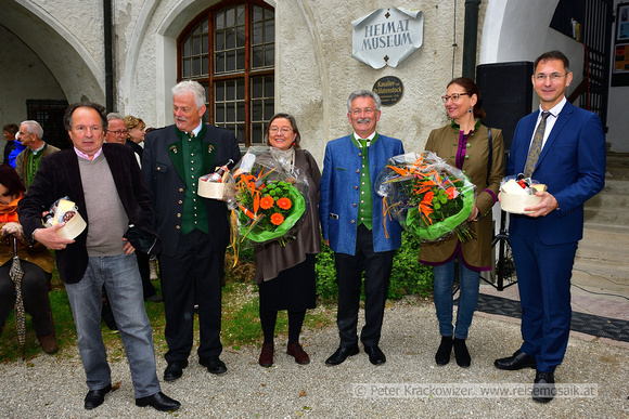 Eröffnung der Ausstellung "Mythos Sehnsucht tiefer Glaube" 2017 in der Burg Tittmoning in Bayern.