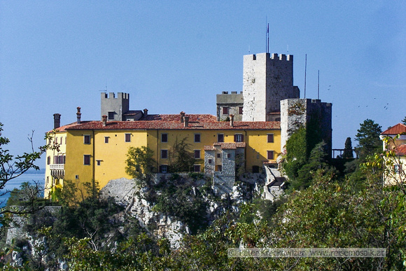 Schloss und Park Duino an der Adria in Friaul-Julisch Venetien