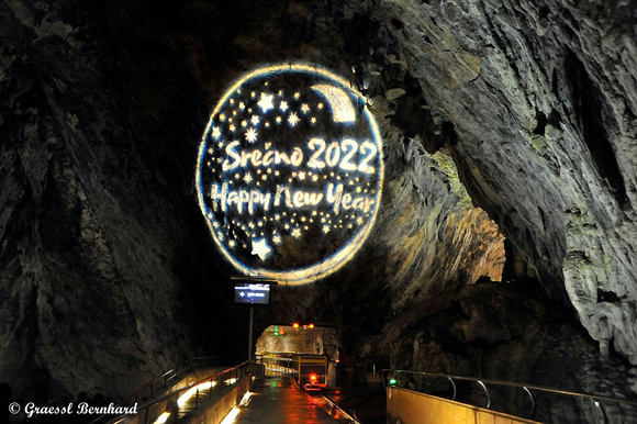 Die Höhle von Postojna in der Weihnachtszeit 2021